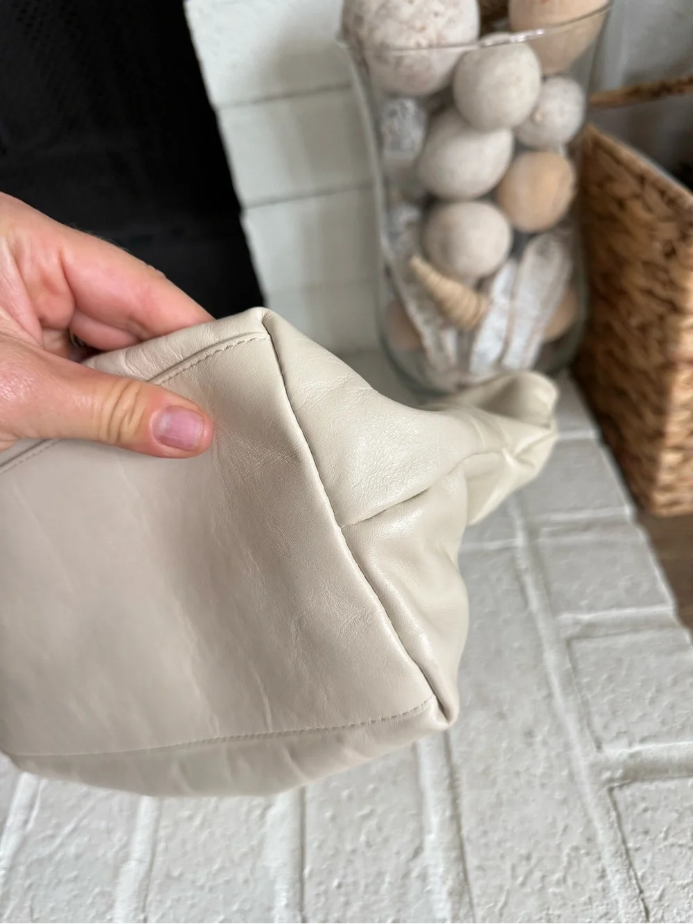 Reformation sleek fold